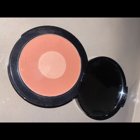 Dimitri James Blush - Picture 2 of 8